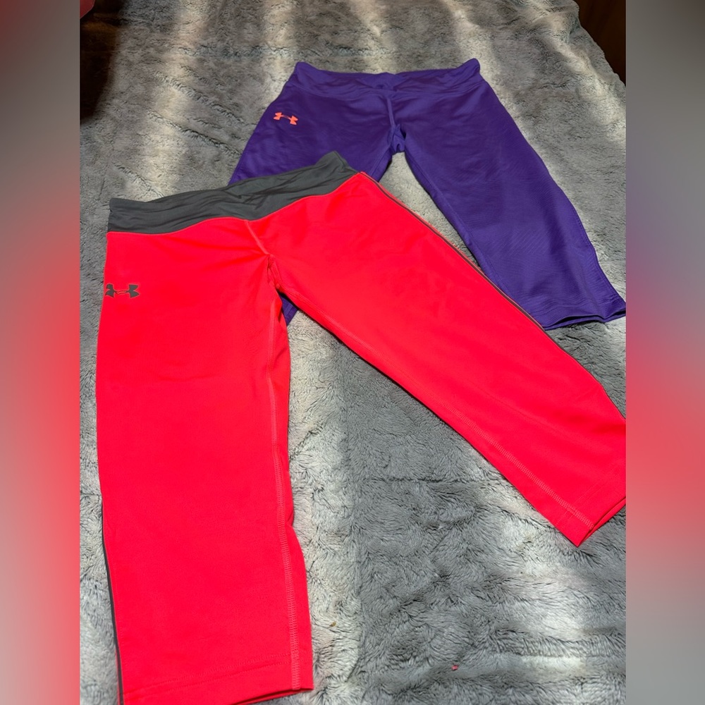 2 pair UNDER ARMOUR capri leggings heat gear girls youth XL , fits women XS too